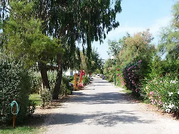 Отель Azur Soleil Les Pins Maritimes Campground Йер
